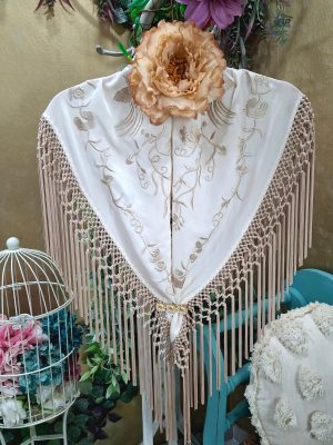 Mantoncillo nacional bordado al tono - Beige (Ref:43475)