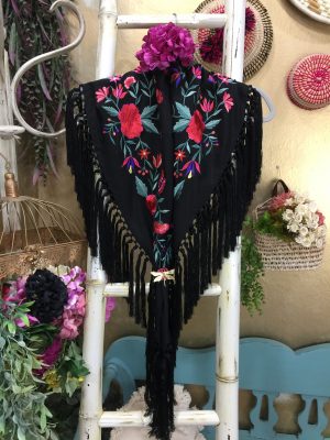 Mantoncillo bordado - Negro vivo (Ref:43757)