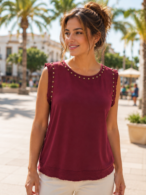 Camiseta Desflecada Tachas - Grosella (Ref:44243)